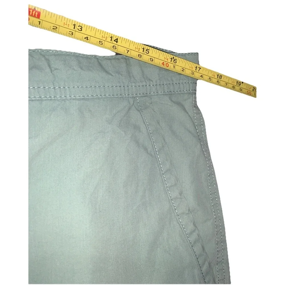 Columbia‎ Men's Size 34 Green Chino Shorts 10 Inch Inseam Casual Outdoor